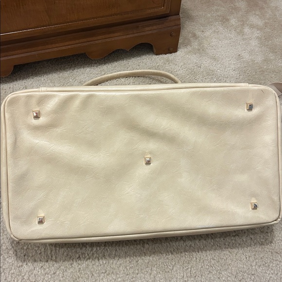 Beis Weekender - Picture 3 of 4